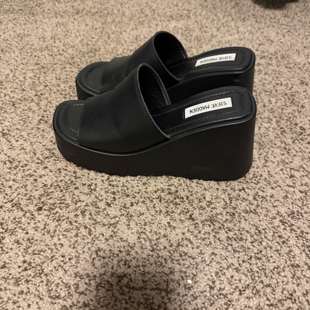 Steve Madden Black Slide Sandals